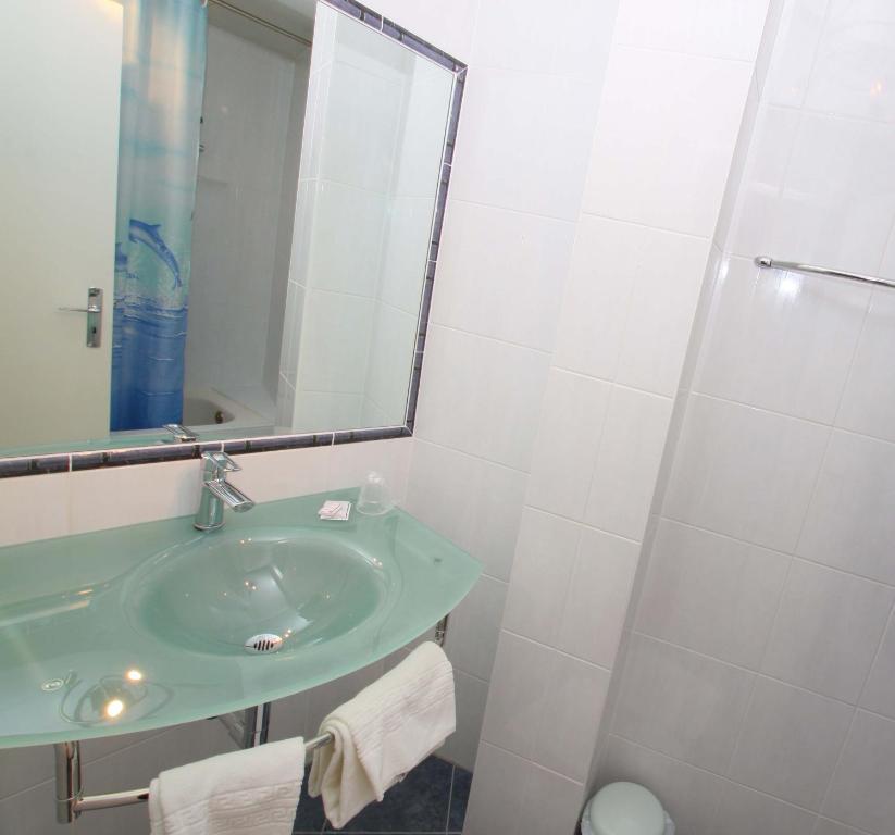 Hotel Champ Alsace Haguenau Oda fotoğraf