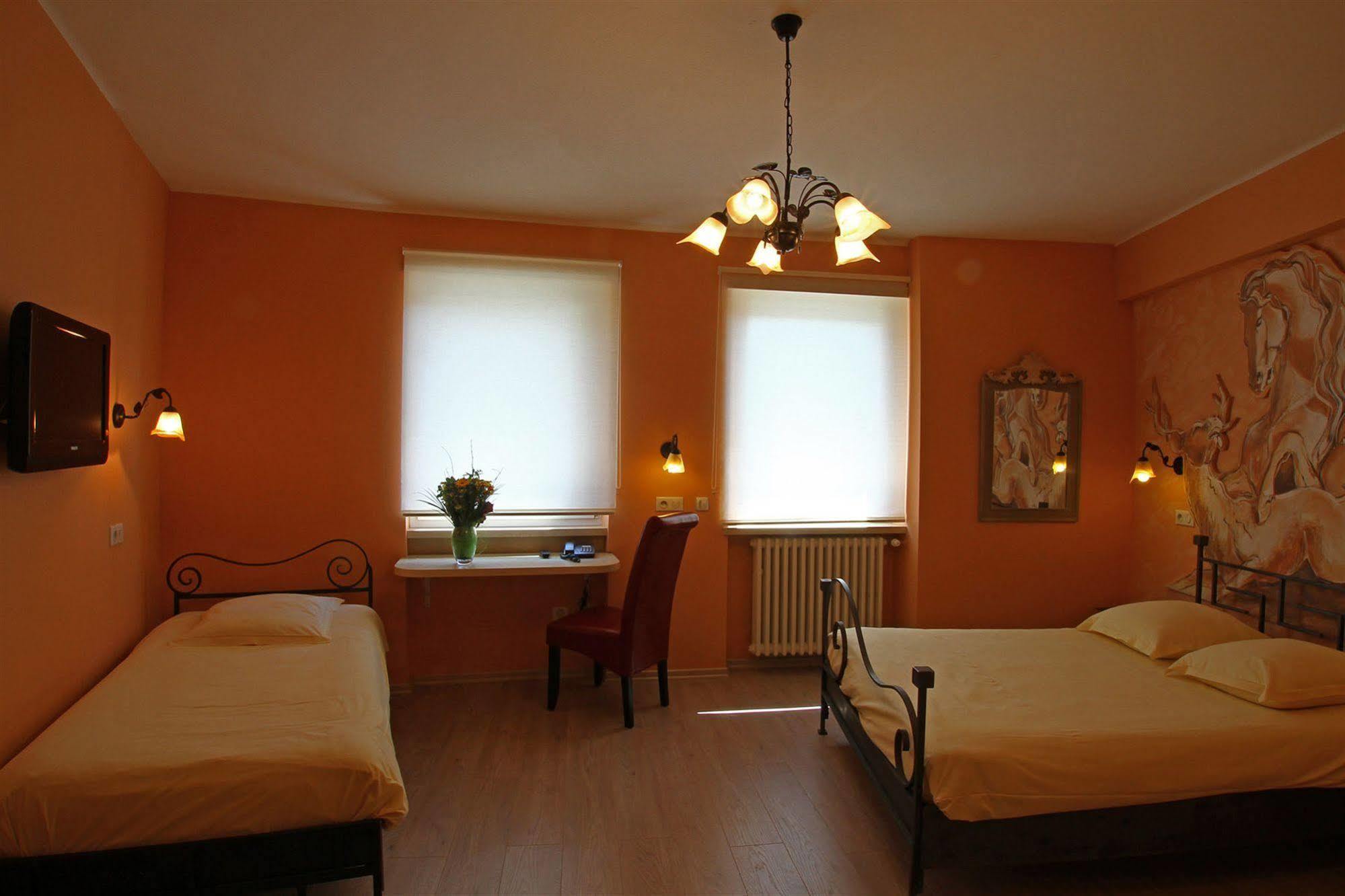 Hotel Champ Alsace Haguenau Dış mekan fotoğraf